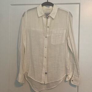Rails Ellis white button up top